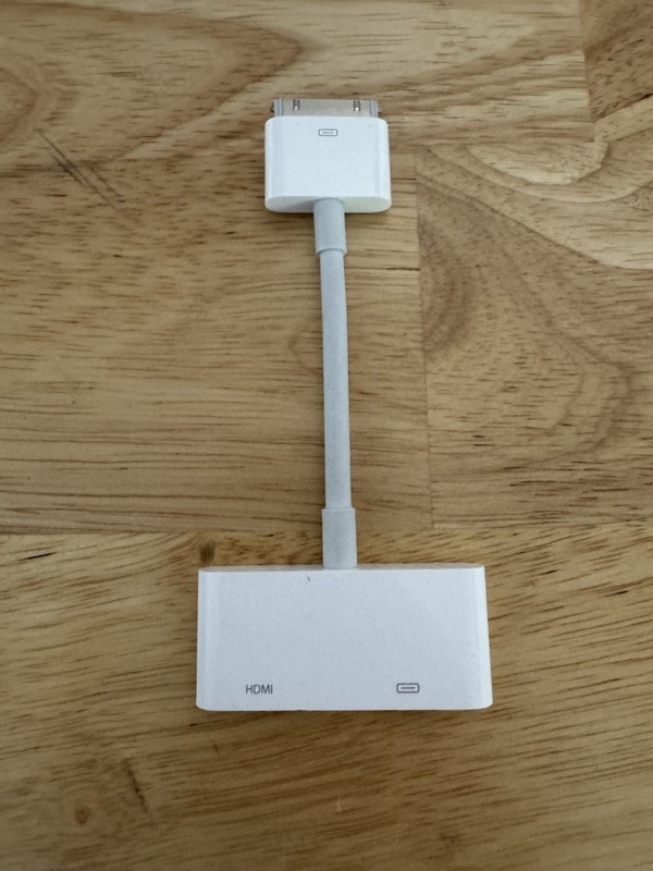 Apple Digital AV Adapter ~ 30 Pin ~ HDMI support ~ Used