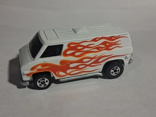 Vintage 1974 HOT WHEELS Super Van White w/Flames NRMT LOOSE Blackwall Hong Kong