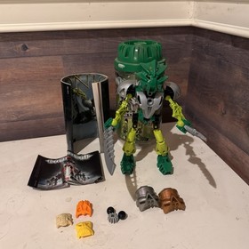 LEGO BIONICLE Lewa Nuva 8567 bonus green masks manual mini comic books Read