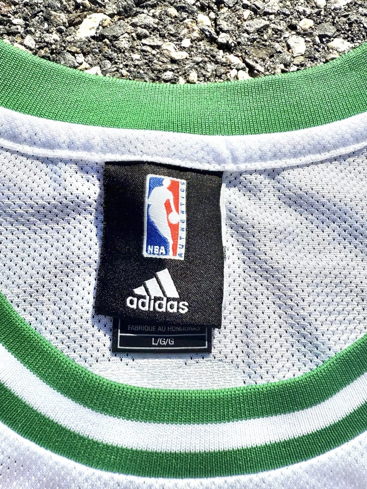Camiseta deportiva de baloncesto vintage de los Boston Celtics Nate Robinson Adidas de la NBA talla L grande Foto 3 de 4