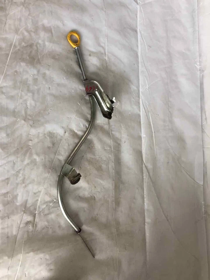 2016 TOYOTA PRIUS medidor de nível de óleo do motor vareta com conjunto de tubo fabricante de equipamento original - Imagem 2 de 4