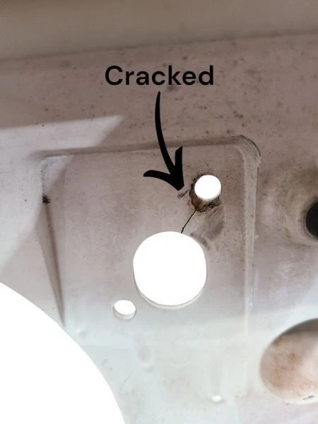 Tail Panel Brougham Fits 85-92 FLEETWOOD 571682 - Image 3 of 4