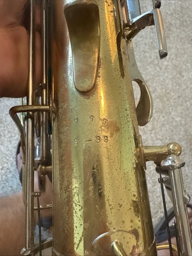 VINTAGE BUESCHER ARISTOCRAT S-33 ALTSAXOPHON, OHNE MUNDSTÜCK ODER KOFFER - Bild 16 von 18