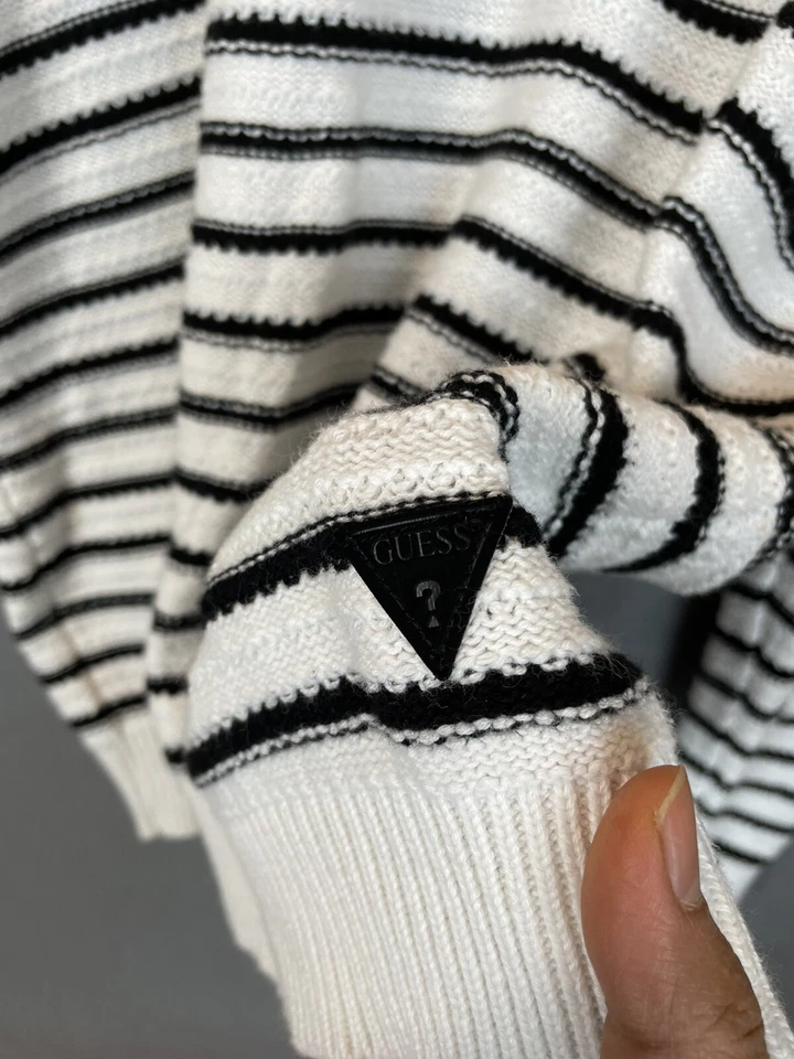 Suéter Pullover Guess Mujeres Blanco y Negro Tejido a Rayas Algodón Talla M ¡EXCELENTE ESTADO USADO! Foto 4 de 4