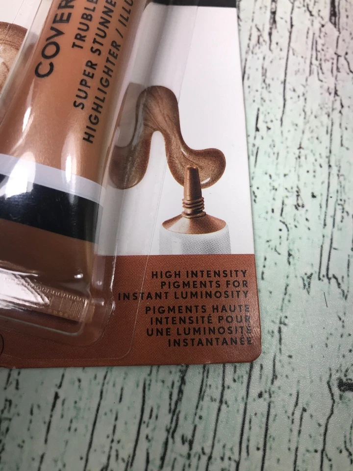 Covergirl Trueblend Super Stunner Liquid Strobing Highlighter Bronze Stunner 200 - Image 3 of 4
