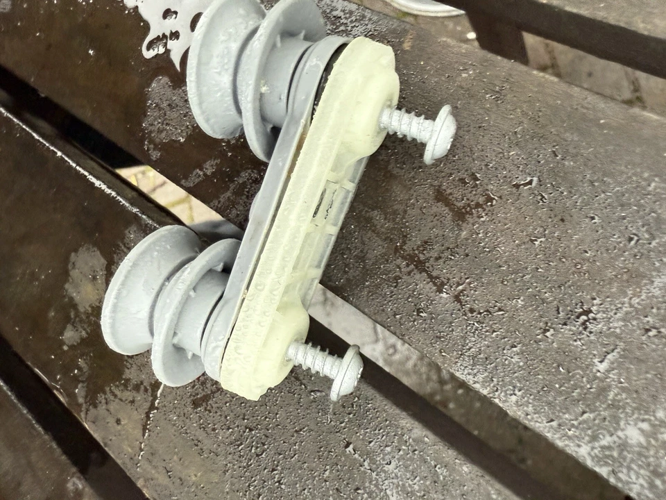 Soporte de riel de cesta superior para lavavajillas de repuesto (ruedas) para KENWOOD KDW45W20 Foto 4 de 4