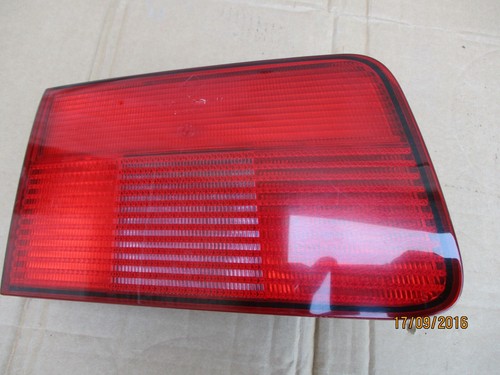 BMW E39 Touring Rückleuchte Rücklicht links 8361673 8371329 an Heckklappe