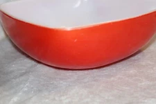 Pyrex 525B-025 Red Square Bowl  2 1/2 Quart Vintage