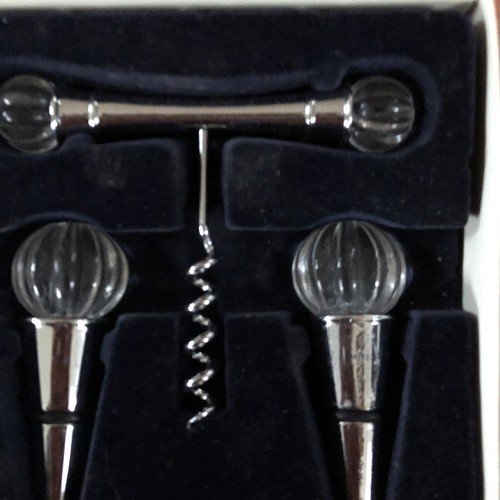 Royal Limited Crystal Bar Set Corkscrew & Two Stoppers Vintage - Picture 5 of 7