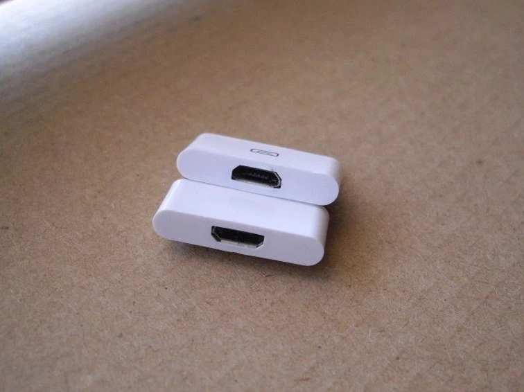 🔥4X Micro USB Female to 30pin Male Charger Adapter For iPad/iPod/iPhone 4 S🔥 - Image 4 of 4