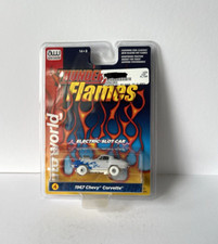 Auto World Thunder Jet Flames 1967 Chevy Corvette WW 4 Slot Car NIP CHASE