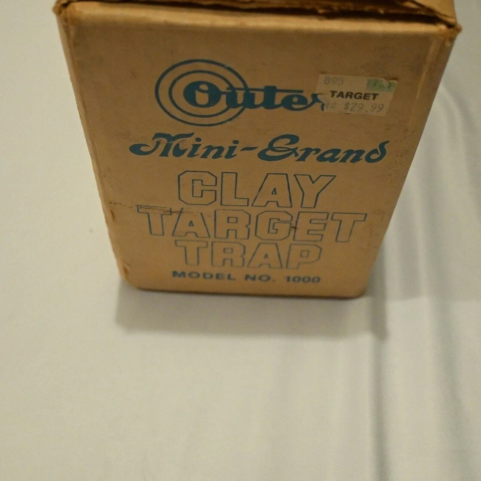 Deadstock Vtg Outers Mini-Grand Target Trap Portable Clay Pigeon Model 1000 USA - Image 3 of 4