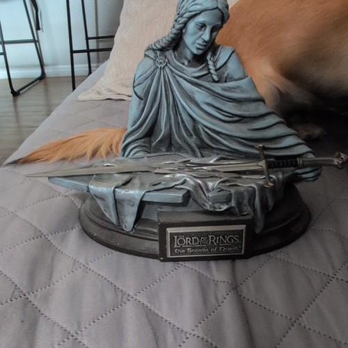 The Lord of the Rings Return of the King Sword Display Collectible Figure Base