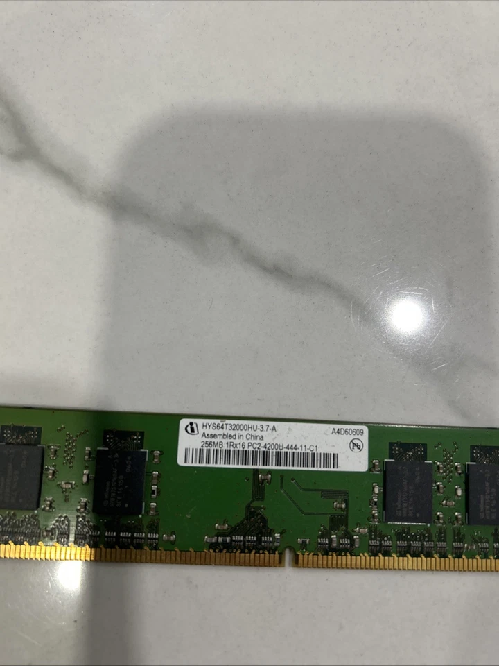 Infineon SDRAM PC Memory HYS64T32000HU-3.7-A 256MB 1Rx16 PC2-4200U-444-11-C1 - Image 2 of 4