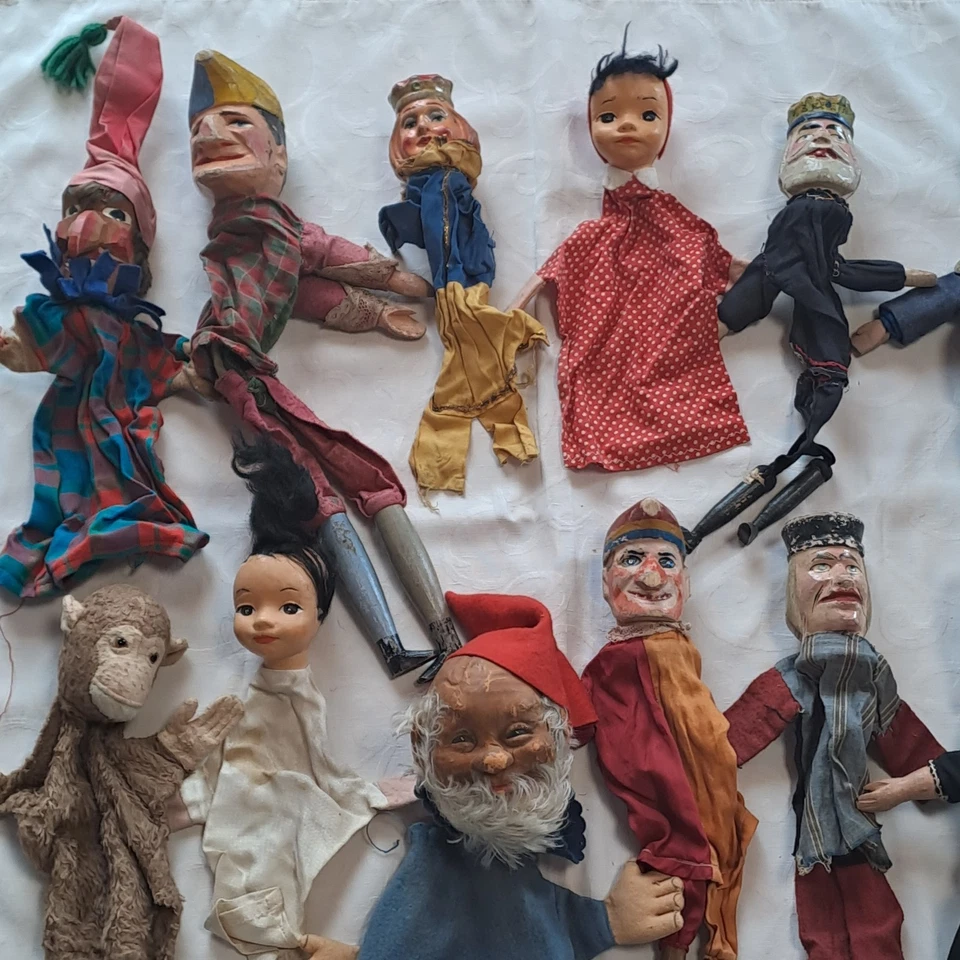 Lot 12 x Kasperle Puppen antik Holz Geschnitzt bemalt 19 / 20 Jahrhundert - Bild 2 von 4