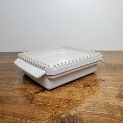 Vintage White Square Microwave Casserole Dish with Clear Lid Unbranded