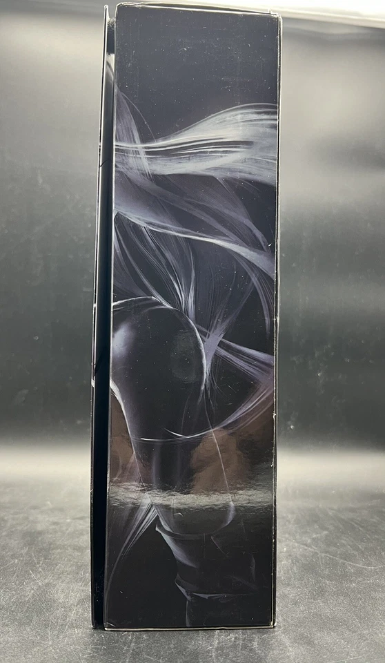 Figura de acción Wonder Woman DC Square Enix de Play Arts Dark Knight Rises Foto 2 de 4