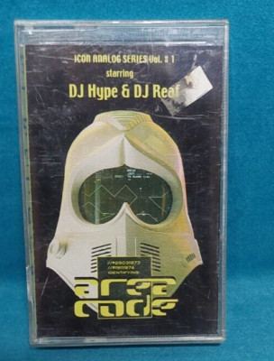 MC Kassette: DJ Hype + DJ Reaf, Area code. Original.