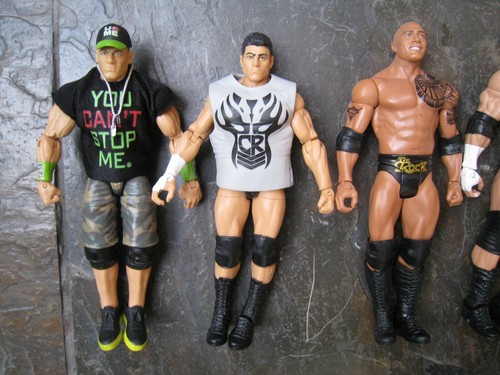 WWE ACTION FIGURES LOT OF 5 - Picture 4 of 12