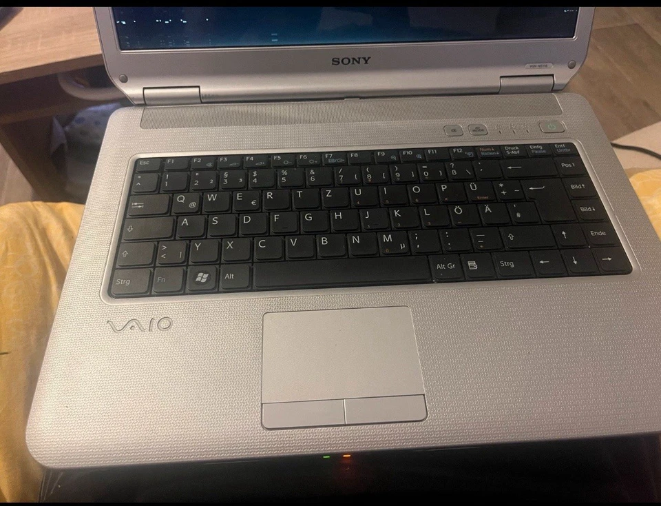 Verkaufen Laptop - Bild 2 von 4