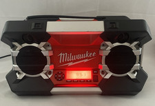 Milwaukee Jobsite AM/FM Radio 2790-20 corded/battery operated portable boombox