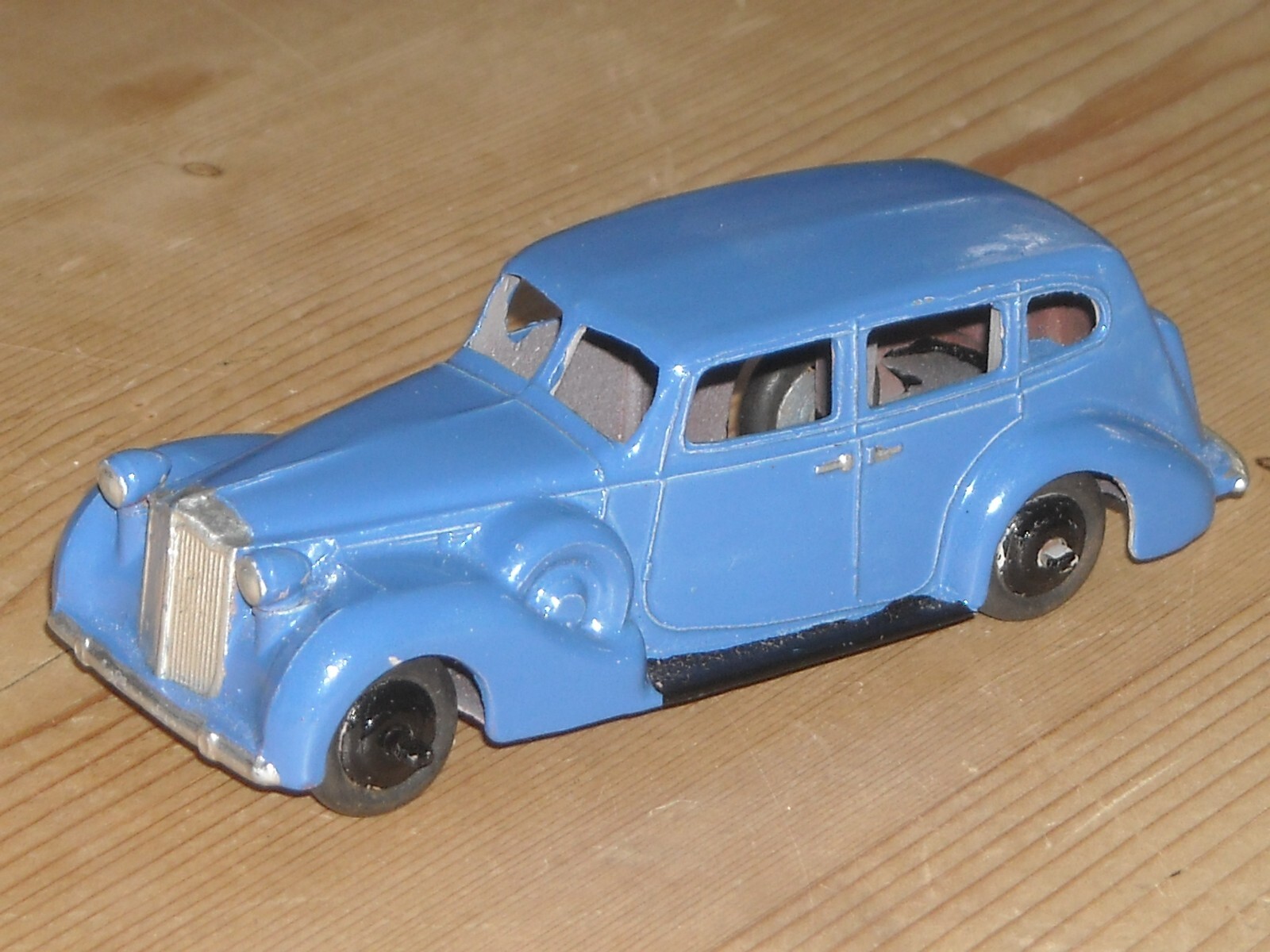 Dinky GB N°39A Packard Super 8 Limousine 1/43 - Verte - Repeinte