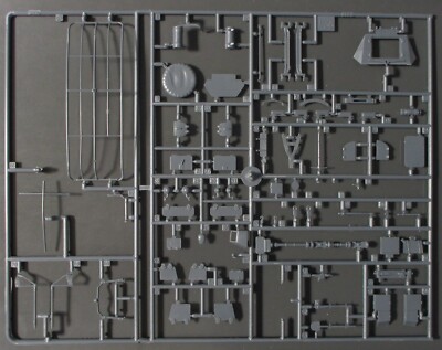 Italeri  1/35th Scale Sd Kfz 232 6 Rad - Parts Lot B from Kit No. 6433