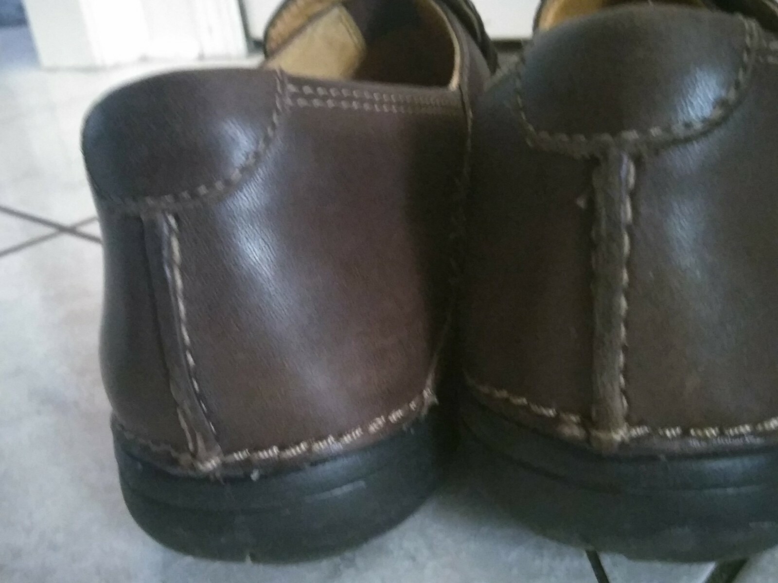 Clarks Unstructured Brown Leather Split Toe Slip … - image 10