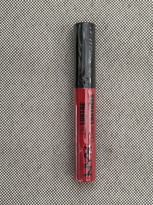 2 x NYX Professional Makeup Lip Lustre Glossy Lip Tint 8ml 10 Lovetopia versiegelt