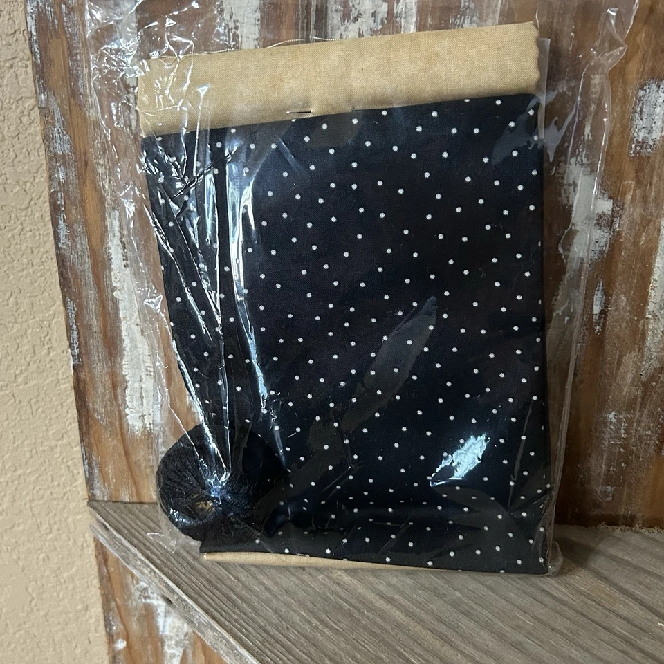 Witches Hooray Quilted Table Runner Pattern Bird Brain Ideas New Includes Fabric - Image 2 of 3