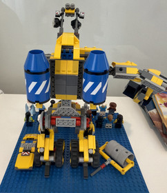 The LEGO Movie Mixed Lot w/ Minifigures, Partial Build & Manuals, Accessories