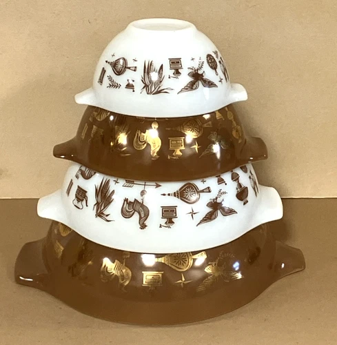 Pyrex Vintage 4pc Set Cinderella Early American Brown/White Nesting Mixing Bowls