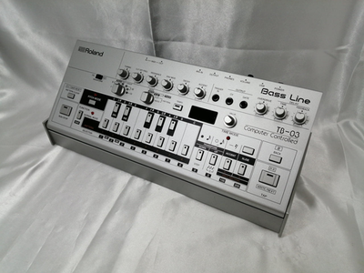Roland TB-03 Bass Line Boutique Synthesizer Sound Module Tested