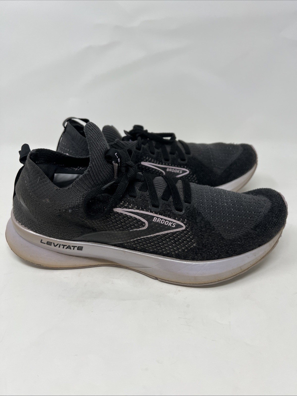 Brooks Levitate 5 Shoes Women’s Size US 7.5 Running Sneakers