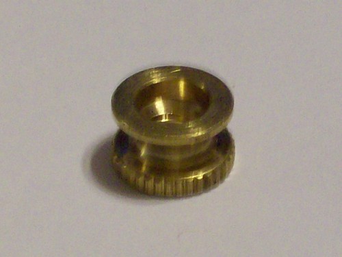 SET OF 2 BRASS BATTERY LAMP NUTS 8/32F LAMP PART NEW 55131J - Picture 2 of 3