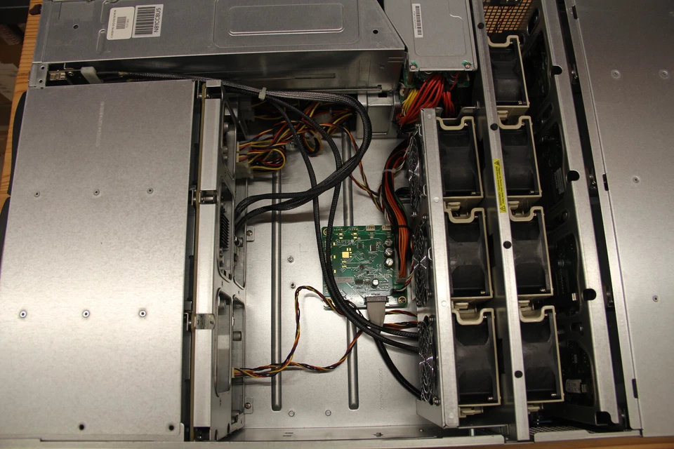 Supermicro Storage JBOD CSE-847E16-R1K28JBOD 45Bay 3,5” 6GB Expander 1K28P-SQ - Bild 4 von 4