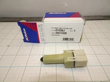 GM 20913529 Brake Stop Light Switch D1556J OEM NOS General Motors