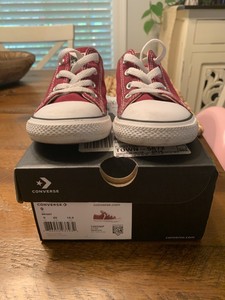 girls maroon converse