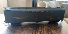 Athearn HO Kit #5331 50’ Express Reefer Santa Fe #4038 RTR - Used!
