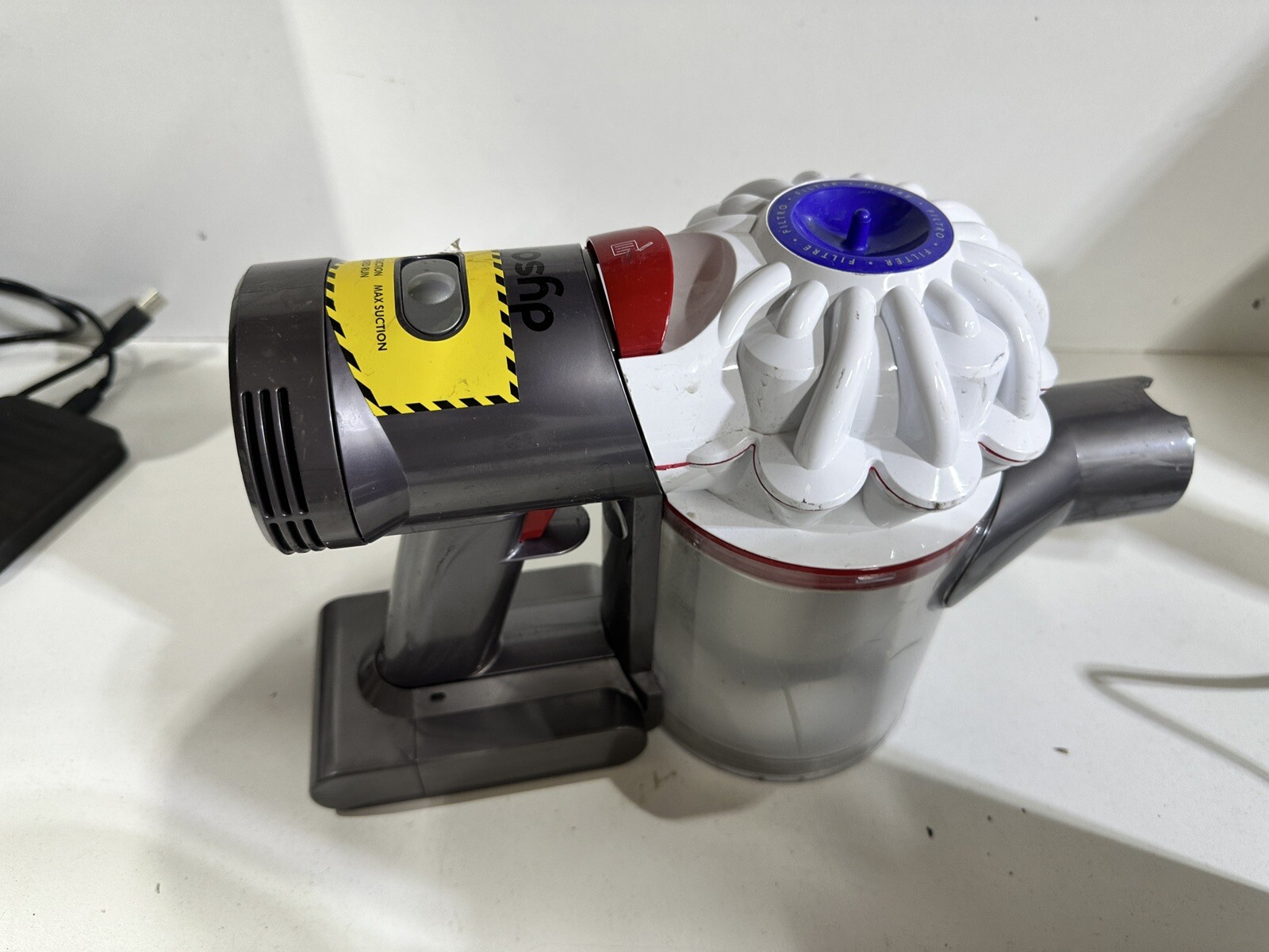 Dyson Vacuum V7 SV11 Cordless Motor Cyclone and Bin Body Assembly New