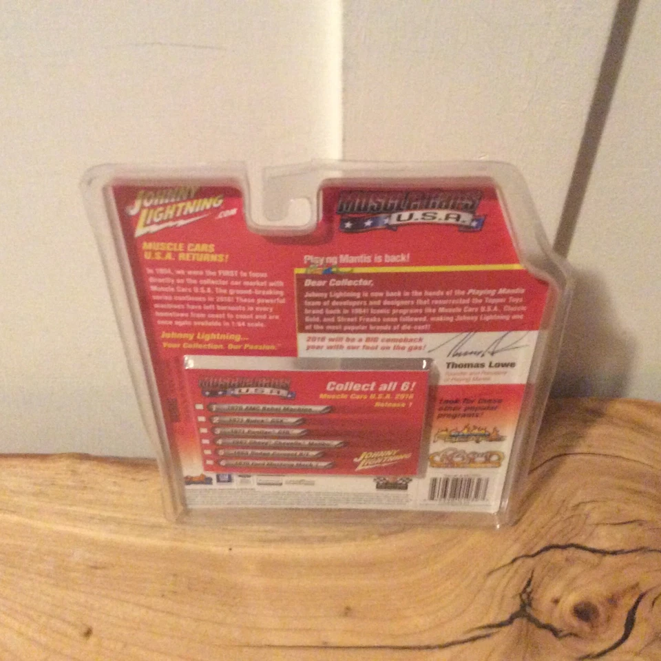 Johnny Lightning Muscle Cars U.S.A. 1966 CHEVY CHEVELLE MALIBU White Lightning - Image 4 of 4