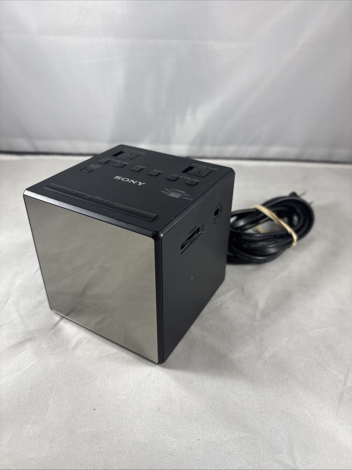 Sony ICF-C1T AM/FM Dual Alarm Clock Radio Cube - Tested Works New Battery!