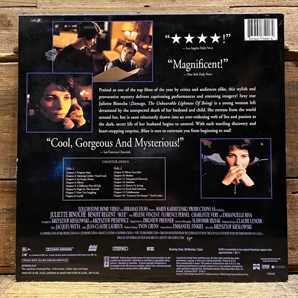 The Three Colors Trilogy Laserdiscs / Trois Couleurs (French w Eng. Subtitles) - Image 3 of 4