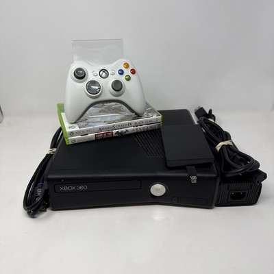 MICROSOFT XBOX 360S - 500GB - 1439 - Controller, Cables, 2 Games Tested Works