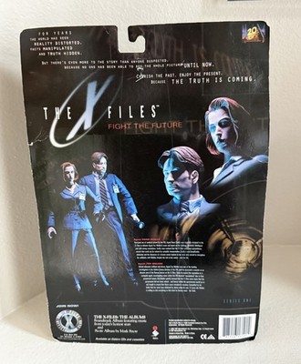 The X-Files Fox Mulder Action Figure With Cryopod Series1 #16100