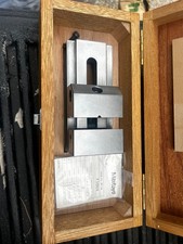 Mitutoyo 986-106  Precision Machinist Vise w/Wood Box Grinding Precision Vise