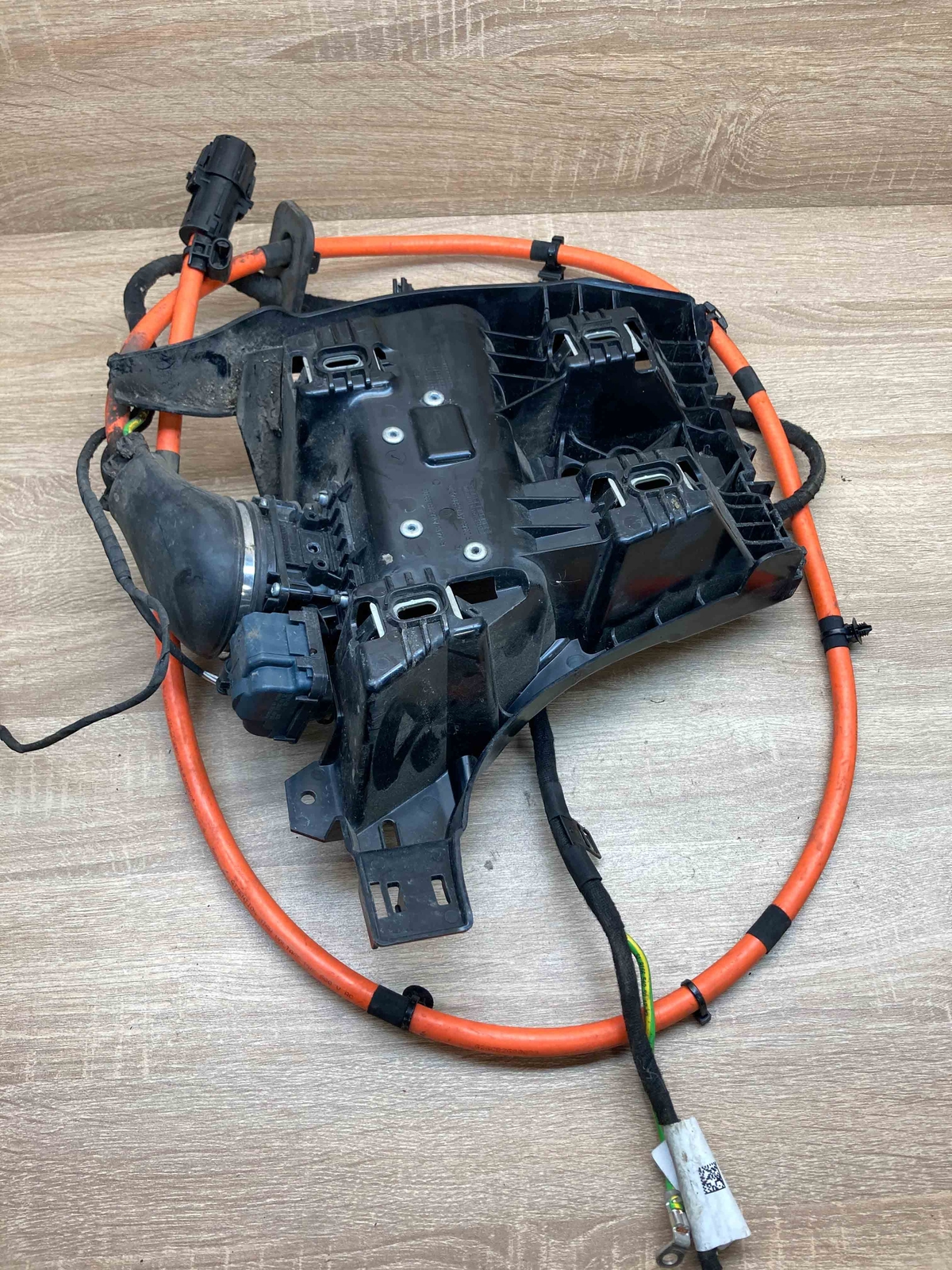 A1668803903 A1665405017 mercedes Benz GLE W166 Battery Charge 