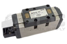 SMC NVFS4100-3FZ PNEUMATIC SOLENOID VALVE READ 