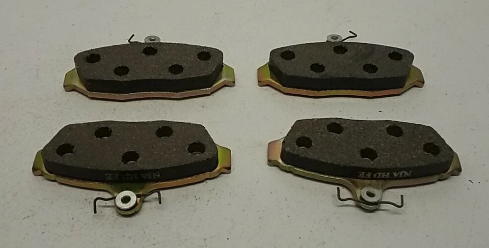 Juego de pastillas de freno de disco maestro de fricción D545A Juego de pastillas de freno de disco D545A Foto 3 de 4