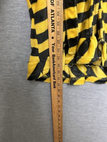 Harry Potter Wizard Cloak Hooded Bath Robe Hufflepuff Dressing Gown Size 10/12 - Picture 10 of 12